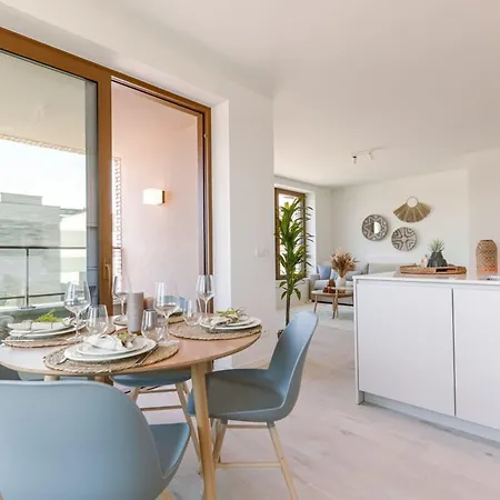 Huswell - Stylish With Terrace Near The Appartement *