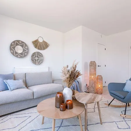 Huswell - Stylish With Terrace Near The Appartement *